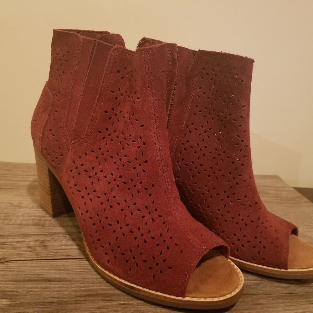 Toms Majorca Peep Toe Bootie in Oxblood Suede